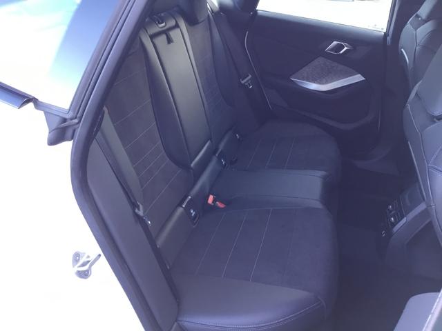 2シリーズ 220グランクーペ Mスポーツ 認定中古車 キドニーアイコニックグロー テクノロジーパッケージ ドライビングアシストプロフェッショナル 18インチアルミ アダプティブMサスペンンション(49枚目)