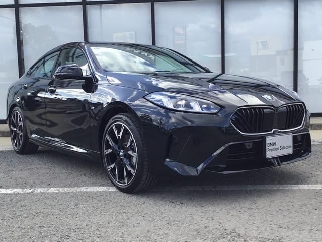 2シリーズ 220dグランクーペ Mスポーツ 認定中古車 キドニーアイコニックグロー テクノロジーパッケージ ドライビングアシストプロフェッショナル 18インチアルミ アダプティブMサスペンンション ヘッドアップディスプレイ(6枚目)