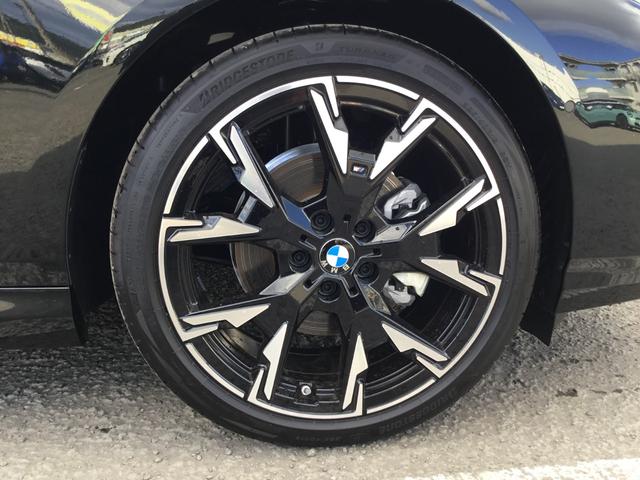 2シリーズ 220dグランクーペ Mスポーツ 認定中古車 キドニーアイコニックグロー テクノロジーパッケージ ドライビングアシストプロフェッショナル 18インチアルミ アダプティブMサスペンンション ヘッドアップディスプレイ(9枚目)