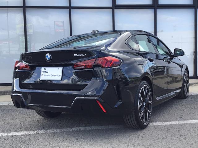 2シリーズ 220dグランクーペ Mスポーツ 認定中古車 キドニーアイコニックグロー テクノロジーパッケージ ドライビングアシストプロフェッショナル 18インチアルミ アダプティブMサスペンンション ヘッドアップディスプレイ(16枚目)