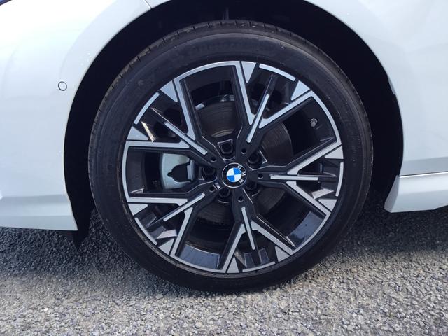 2シリーズ 220dグランクーペ Mスポーツ 認定中古車 キドニーアイコニックグロー テクノロジーパッケージ ドライビングアシストプロフェッショナル 18インチアルミ アダプティブMサスペンンション ヘッドアップディスプレイ(12枚目)