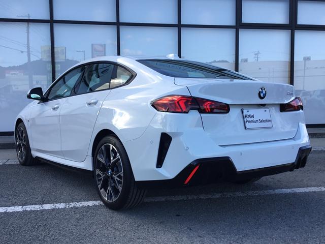 2シリーズ 220dグランクーペ Mスポーツ 認定中古車 キドニーアイコニックグロー テクノロジーパッケージ ドライビングアシストプロフェッショナル 18インチアルミ アダプティブMサスペンンション ヘッドアップディスプレイ(16枚目)