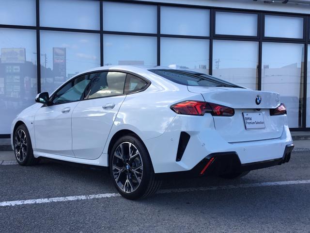 2シリーズ 220dグランクーペ Mスポーツ 認定中古車 キドニーアイコニックグロー テクノロジーパッケージ ドライビングアシストプロフェッショナル 18インチアルミ アダプティブMサスペンンション ヘッドアップディスプレイ(17枚目)