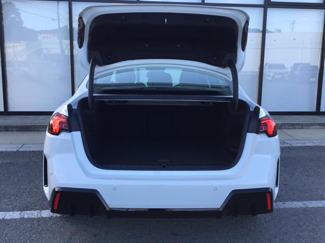 2シリーズ 220dグランクーペ Mスポーツ 認定中古車 キドニーアイコニックグロー テクノロジーパッケージ ドライビングアシストプロフェッショナル 18インチアルミ アダプティブMサスペンンション ヘッドアップディスプレイ(22枚目)