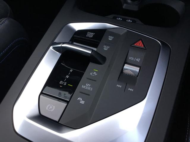 2シリーズ 220dグランクーペ Mスポーツ 認定中古車 キドニーアイコニックグロー テクノロジーパッケージ ドライビングアシストプロフェッショナル 18インチアルミ アダプティブMサスペンンション ヘッドアップディスプレイ(61枚目)