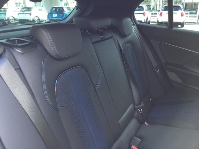 １シリーズ １１８ｄ　Ｍスポーツ　エディションジョイ＋　弊社１オーナー禁煙車ミネラルグレー　衝突被害軽減ブレーキ　前車追従クルーズコントロール衝突　アップルカープレイ対応ナビ　電動トランク　リアガラスフィルム施工　ナビパッケージ　コンフォートパッケージ（46枚目）