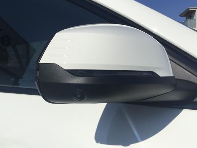 iX2 xDrive 30 Mスポーツ 弊社展示試乗車 アルピンホワイト ハイラインパッケージ 20インチアルミ ハーマンカードン アコースティックガラス 認定中古車 禁煙車両 ヘッドアップディスプレイ(5枚目)