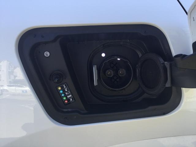 iX2 xDrive 30 Mスポーツ 弊社展示試乗車 アルピンホワイト ハイラインパッケージ 20インチアルミ ハーマンカードン アコースティックガラス 認定中古車 禁煙車両 ヘッドアップディスプレイ(15枚目)