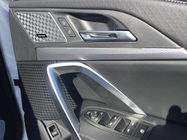 iX2 xDrive 30 Mスポーツ 弊社展示試乗車 アルピンホワイト ハイラインパッケージ 20インチアルミ ハーマンカードン アコースティックガラス 認定中古車 禁煙車両 ヘッドアップディスプレイ(39枚目)