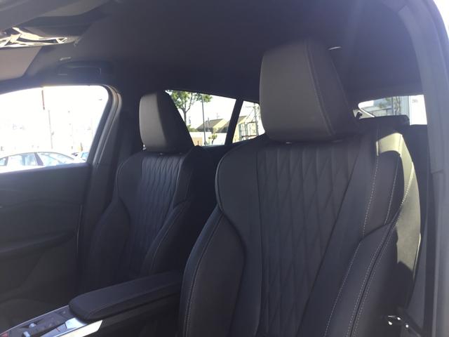 iX2 xDrive 30 Mスポーツ 弊社展示試乗車 アルピンホワイト ハイラインパッケージ 20インチアルミ ハーマンカードン アコースティックガラス 認定中古車 禁煙車両 ヘッドアップディスプレイ(40枚目)