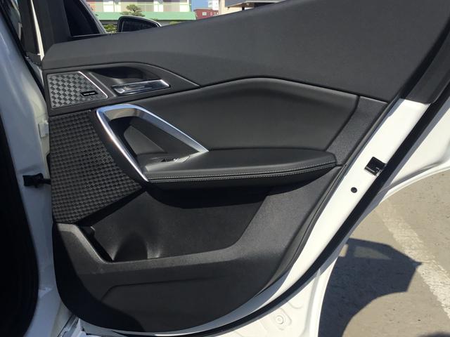 iX2 xDrive 30 Mスポーツ 弊社展示試乗車 アルピンホワイト ハイラインパッケージ 20インチアルミ ハーマンカードン アコースティックガラス 認定中古車 禁煙車両 ヘッドアップディスプレイ(49枚目)