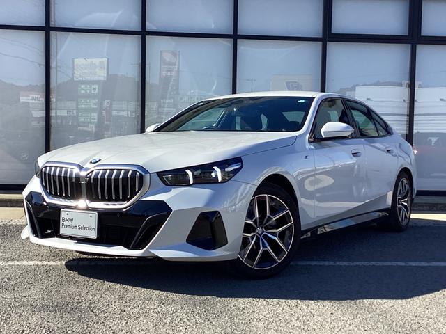 5シリーズ 523d xDrive Mスポーツ 弊社レンタUP 禁煙車 認定中古車 ミネラルホワイト AサスペンションPIAステアリング(2枚目)