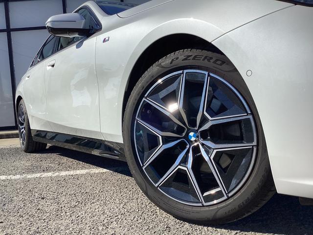 5シリーズ 523d xDrive Mスポーツ 弊社レンタUP 禁煙車 認定中古車 ミネラルホワイト AサスペンションPIAステアリング(7枚目)