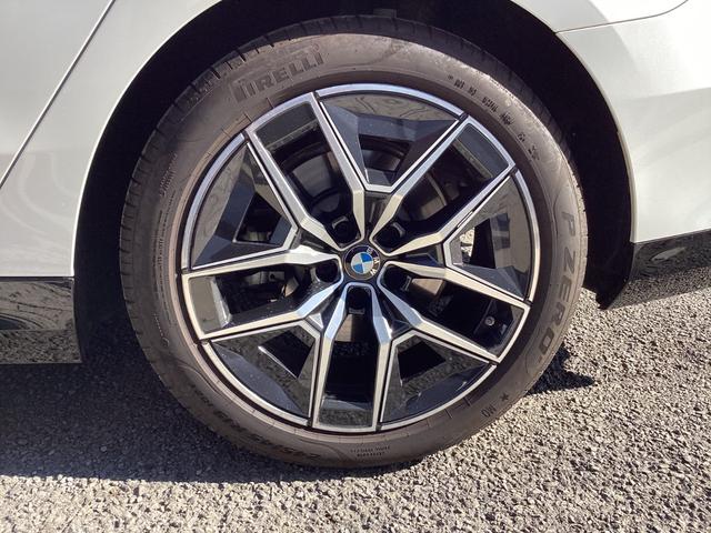 5シリーズ 523d xDrive Mスポーツ 弊社レンタUP 禁煙車 認定中古車 ミネラルホワイト AサスペンションPIAステアリング(11枚目)
