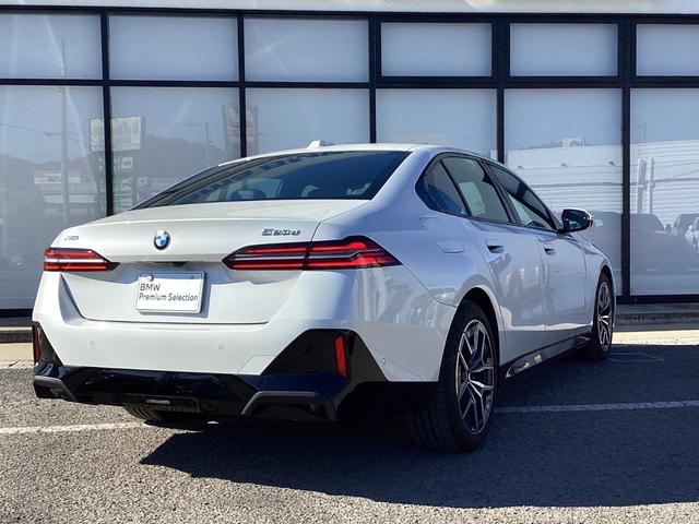 5シリーズ 523d xDrive Mスポーツ 弊社レンタUP 禁煙車 認定中古車 ミネラルホワイト AサスペンションPIAステアリング(13枚目)