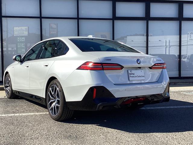 5シリーズ 523d xDrive Mスポーツ 弊社レンタUP 禁煙車 認定中古車 ミネラルホワイト AサスペンションPIAステアリング(15枚目)