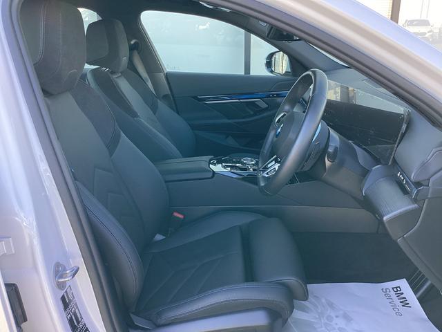 5シリーズ 523d xDrive Mスポーツ 弊社レンタUP 禁煙車 認定中古車 ミネラルホワイト AサスペンションPIAステアリング(30枚目)