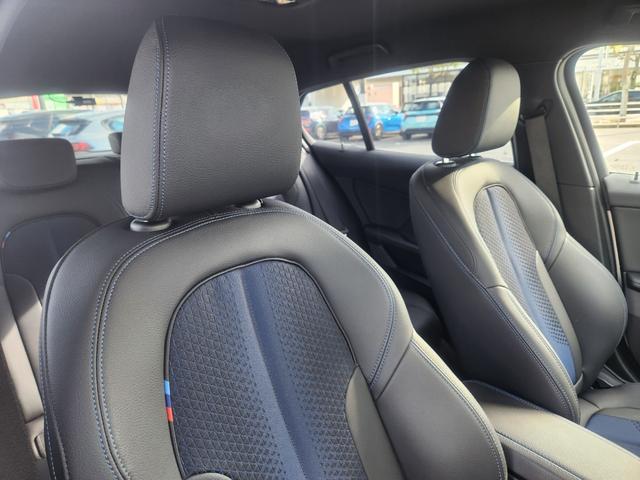 １シリーズ １１８ｉ　Ｍスポーツ　弊社１オーナー禁煙車ヘッドＵＰディスプレイ　衝突被害軽減ブレーキ　前車追従クルーズコントロール　アップルカープレイ対応ナビ　前席左右電動シート（20枚目）