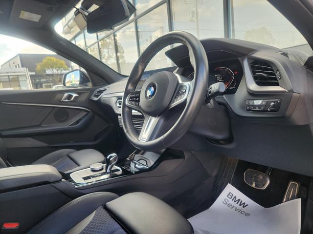 １シリーズ １１８ｉ　Ｍスポーツ　弊社１オーナー禁煙車ヘッドＵＰディスプレイ　衝突被害軽減ブレーキ　前車追従クルーズコントロール　アップルカープレイ対応ナビ　前席左右電動シート（22枚目）