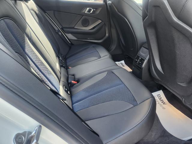 １シリーズ １１８ｉ　Ｍスポーツ　弊社１オーナー禁煙車ヘッドＵＰディスプレイ　衝突被害軽減ブレーキ　前車追従クルーズコントロール　アップルカープレイ対応ナビ　前席左右電動シート（32枚目）