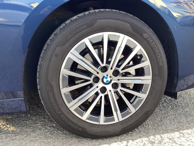 ２シリーズ ２１８ｉアクティブツアラー　エクスクルーシブ　認定中古車　禁煙車両　ファイトニックブルー　テクノロジーパッケージ　フロントシートヒーティング　ヘッドアップディスプレイ　１７インチアルミホイル（10枚目）
