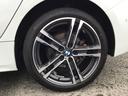 １１８ｄ　Ｍスポーツ　弊社試乗車禁煙車　アルピンホワイト　衝突被害軽減ブレーキ　前車追従クルーズコントロール　１８インチアルミホィール　ａｐｐｌｅカープレイ対応ナビ　前後センサー　純正Ｂカメラ（10枚目）