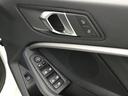１１８ｄ　Ｍスポーツ　弊社試乗車禁煙車　アルピンホワイト　衝突被害軽減ブレーキ　前車追従クルーズコントロール　１８インチアルミホィール　ａｐｐｌｅカープレイ対応ナビ　前後センサー　純正Ｂカメラ（49枚目）