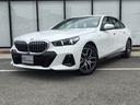 ５シリーズ ５２３ｄ　ｘＤｒｉｖｅ　Ｍスポーツ　ＡＲ弊社試乗車　アルピンホワイト　コンフォートドライビングパッケージ　全周囲カメラ　衝突被害軽減ブレーキ　前車追従クルーズコントロール　ＡＲ画像ナビ　４ゾーンエアコン（2枚目）