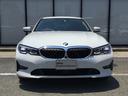 ３シリーズ ３２０ｄ　ｘＤｒｉｖｅ　１オーナー　認定中古車　２年正規ディラー保証　フロントカメラ　禁煙車　スタンダードモデル　アルピンホワイト　ＬＥＤヘッドライト　アクティブクルーズコントロール（4枚目）