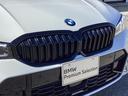 ３シリーズ ３１８ｉ　Ｍスポーツ　弊社ワンオーナー　認定中古車　禁煙車両　ブラックキドニーグリル　ブラックミラーカバー　１８インチアルミ（4枚目）