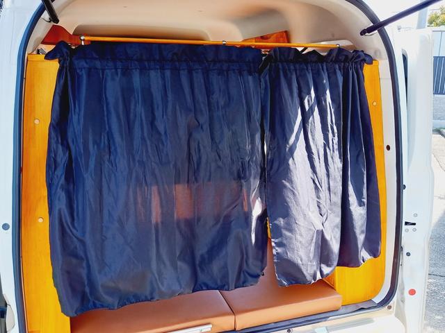 NV100クリッパーバン DX キャンピングカー 浜口モータースオリジナル 軽キャン バンコン サブバッテリー 1500Wインバーター サイドオーニング ルーフキャリア 走行充電 ACコンセント(18枚目)
