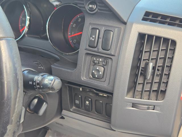 デリカD:5 G パワーパッケージ キャンピングカー バンコン Dキャンパー 4WD 新規架装 サブバッテリー シンク 走行充電 地デジ 左側パワースライドドア バックモニター(32枚目)