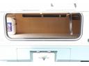 ベースグレード　キャンピングカー　キャブコン　バンテック　コルドバンクス　４ＷＤ　二段ベッド　冷蔵庫　ＦＦヒーター　ルーフベント　サイドオーニング　コンビロール　リアラダー　サイクルキャリア(66枚目)