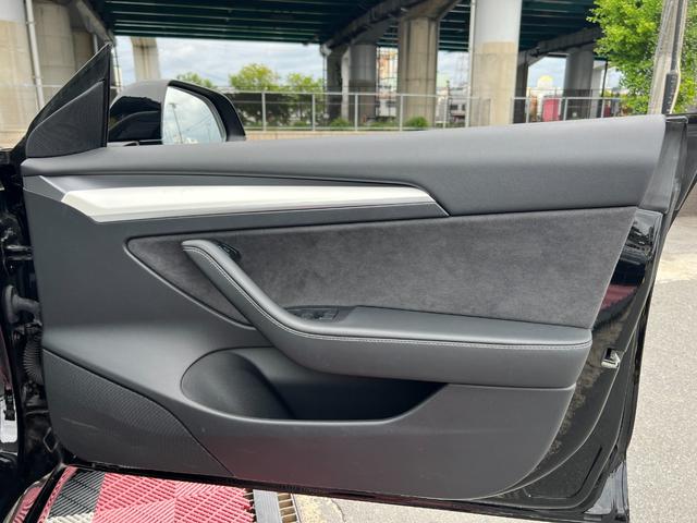 モデル３ スタンダードレンジプラス　上海モデル　オートパイロット　パノラマガラスルーフ　３６０°カメラ　Ｂｌｕｅｔｏｏｔｈ　黒革シート　パワートランク　パワーシート　シートヒーター　ＥＴＣ　カードキー　ヒートポンプ　置くだけ充電（66枚目）