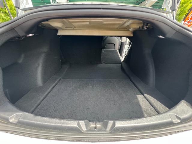 モデル３ ロングレンジ　ＡＷＤ　最上級ＯＰフルセルフドライビングケイパビリティ搭載　ＦＳＤ　パノラマガラスルーフ　黒革シート　パワーシート　シートヒーター　純正１９インチアルミ　ＥＴＣ２．０　ＬＥＤライト　カードキー（30枚目）