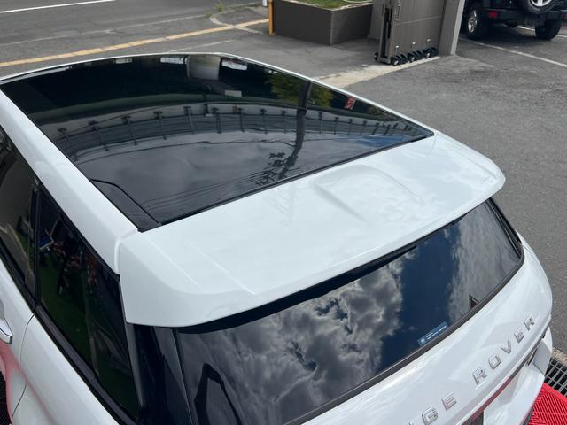 レンジローバーイヴォーク プレステージ　パノラマガラスルーフ　レザーシート　ナビ　Ｂｌｕｅｔｏｏｔｈ　ＥＴＣ　バックカメラ　パワートランク　シートヒータ　パワーシート　ＦＲコーナーセンサー　クルコン　ステアリングヒーター　スマキー　１９ＡＷ（17枚目）