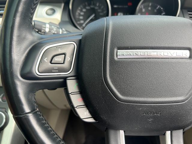 レンジローバーイヴォーク プレステージ　パノラマガラスルーフ　レザーシート　ナビ　Ｂｌｕｅｔｏｏｔｈ　ＥＴＣ　バックカメラ　パワートランク　シートヒータ　パワーシート　ＦＲコーナーセンサー　クルコン　ステアリングヒーター　スマキー　１９ＡＷ（49枚目）