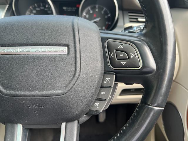 レンジローバーイヴォーク プレステージ　パノラマガラスルーフ　レザーシート　ナビ　Ｂｌｕｅｔｏｏｔｈ　ＥＴＣ　バックカメラ　パワートランク　シートヒータ　パワーシート　ＦＲコーナーセンサー　クルコン　ステアリングヒーター　スマキー　１９ＡＷ（50枚目）