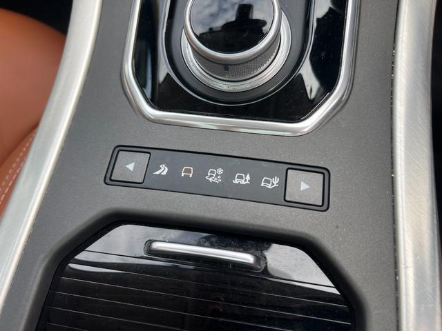 レンジローバーイヴォーク プレステージ　パノラマガラスルーフ　レザーシート　ナビ　Ｂｌｕｅｔｏｏｔｈ　ＥＴＣ　バックカメラ　パワートランク　シートヒータ　パワーシート　ＦＲコーナーセンサー　クルコン　ステアリングヒーター　スマキー　１９ＡＷ（58枚目）
