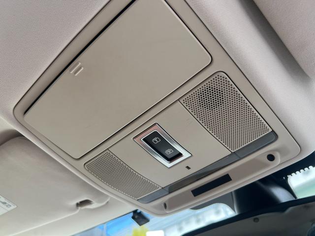 レンジローバーイヴォーク プレステージ　パノラマガラスルーフ　レザーシート　ナビ　Ｂｌｕｅｔｏｏｔｈ　ＥＴＣ　バックカメラ　パワートランク　シートヒータ　パワーシート　ＦＲコーナーセンサー　クルコン　ステアリングヒーター　スマキー　１９ＡＷ（71枚目）