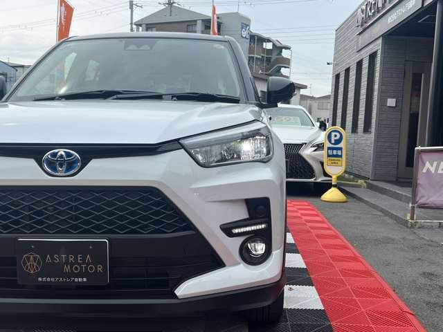 ライズ Ｚ　登録済未使用車　ディスプレイオーディオ　３６０°カメラ　ＥＴＣ　ＨＤＭＩ　シートヒーター　ＦＲコーナーセンサー　クルーズコントロール　衝突軽減　レーンキープ　フォグ　純正１７アルミ　ルーフブラック（18枚目）