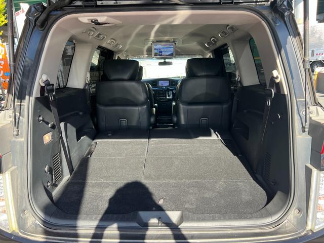 エルグランド ２５０ハイウェイスター　両側電動スライドドア　３６０°カメラ　純正ナビ　フルセグＴＶ　Ｂｌｕｅｔｏｏｔｈ　ＥＴＣ　後席モニター　プッシュスタート　オットマンシート　クリアランスソナー　キセノンライト　フォグライト（35枚目）