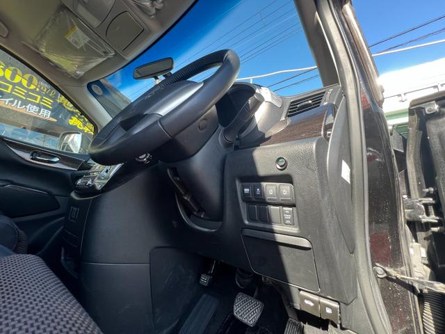 エルグランド ２５０ハイウェイスター　両側電動スライドドア　３６０°カメラ　純正ナビ　フルセグＴＶ　Ｂｌｕｅｔｏｏｔｈ　ＥＴＣ　後席モニター　プッシュスタート　オットマンシート　クリアランスソナー　キセノンライト　フォグライト（69枚目）