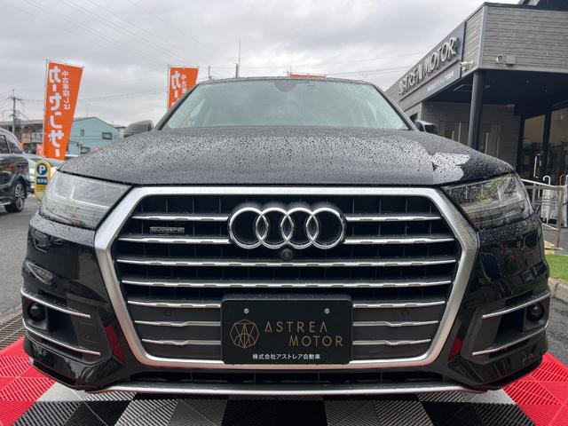 Ｑ７ ２．０ＴＦＳＩクワトロ　バーチャルコックピット　アダプティブエアサス　シートヒーター　純正ナビ　ＴＶ　３６０°カメラ　ＥＴＣ　パワーシート　パワートランク　クルコン　コーナーセンサー　純正２０アルミ　マトリクスＬＥＤライト（13枚目）