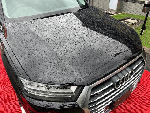 Ｑ７ ２．０ＴＦＳＩクワトロ　バーチャルコックピット　アダプティブエアサス　シートヒーター　純正ナビ　ＴＶ　３６０°カメラ　ＥＴＣ　パワーシート　パワートランク　クルコン　コーナーセンサー　純正２０アルミ　マトリクスＬＥＤライト（14枚目）