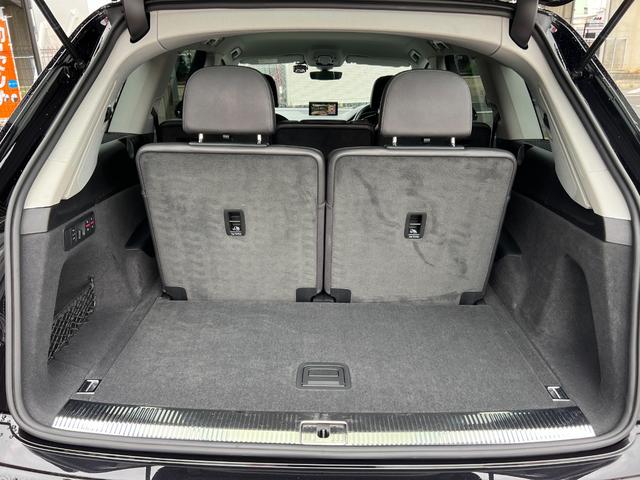 Ｑ７ ２．０ＴＦＳＩクワトロ　バーチャルコックピット　アダプティブエアサス　シートヒーター　純正ナビ　ＴＶ　３６０°カメラ　ＥＴＣ　パワーシート　パワートランク　クルコン　コーナーセンサー　純正２０アルミ　マトリクスＬＥＤライト（35枚目）