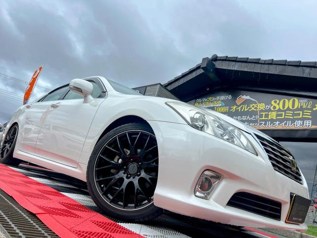 クラウン ロイヤルサルーン 純正ナビ 地デジTV Bluetooth バックカメラ ETC パワーシート クルーズコントロール オートライト フォグライト プッシュスタート スマートキー RAYS19インチアルミ(6枚目)