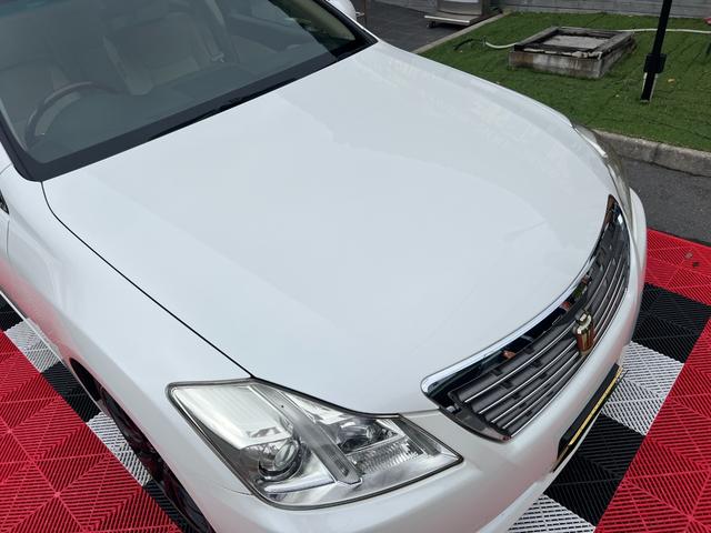 クラウン ロイヤルサルーン 純正ナビ 地デジTV Bluetooth バックカメラ ETC パワーシート クルーズコントロール オートライト フォグライト プッシュスタート スマートキー RAYS19インチアルミ(14枚目)