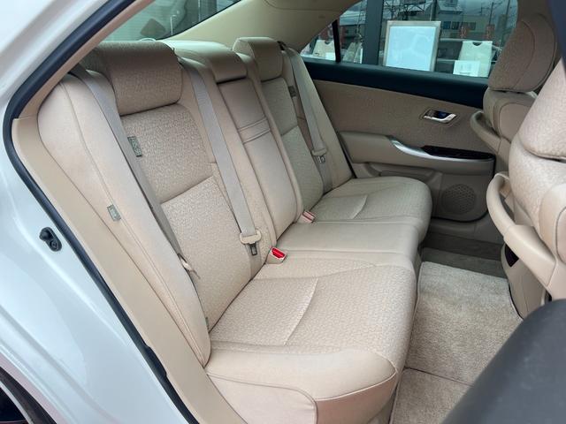 クラウン ロイヤルサルーン 純正ナビ 地デジTV Bluetooth バックカメラ ETC パワーシート クルーズコントロール オートライト フォグライト プッシュスタート スマートキー RAYS19インチアルミ(25枚目)