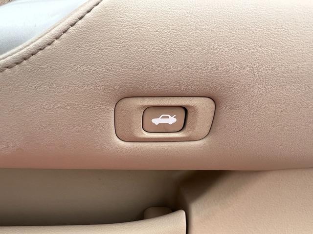 クラウン ロイヤルサルーン 純正ナビ 地デジTV Bluetooth バックカメラ ETC パワーシート クルーズコントロール オートライト フォグライト プッシュスタート スマートキー RAYS19インチアルミ(67枚目)